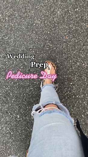 The massage chair was to die for 💆‍♀️ 💅🏼 #bridetobe #weddingpedicure #2022bride #shellac #weddingcountdown #weddingweek #bridetok #weddingtiktok #weddingnails @Champagne Nail Lounge