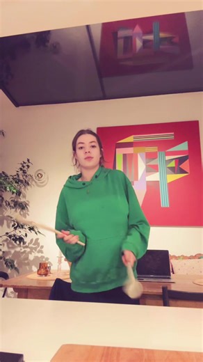 Mastering Spoon Tricks with Alfie and Lois