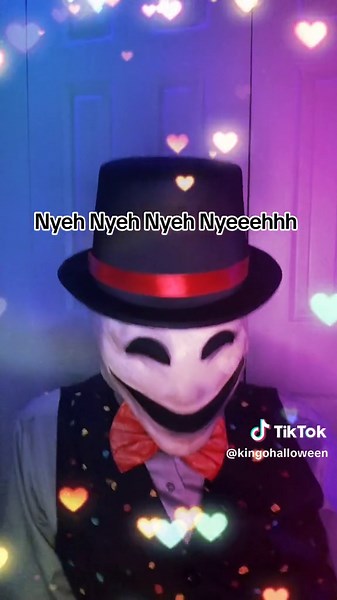 Nyeh Nyeh Nyeh Nyeeehhh👻#splendorman #creepypastacosplay #creepypasta #creepypastafandom #gothicvictorian #gothic #emo #spooky #fyp #creepy #spookyhumor #everydayishalloween #foryoupage #slenderman