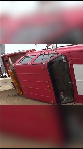 😟 One of the Port Royal Speedway tow trucks gets overturned during Short Track Super Series hot laps