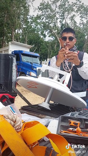 Antena Netpoint NP1 #NetpointNP1 #tiktok_español #aprendeentiktok #verificación_tiktok #trabajodealtura #internet #wifi