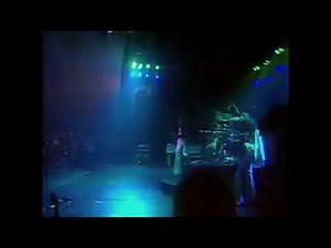 Queen - Bring Back That Leroy Brown (Live At The Hammersmith Odeon: 24/12/1975)