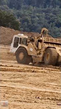 CAT 631E Scraper Dump Earth #scraper