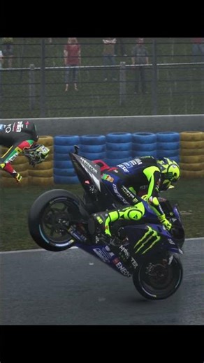 rossi ajari stoppie lawan dengan freestyle #shorts