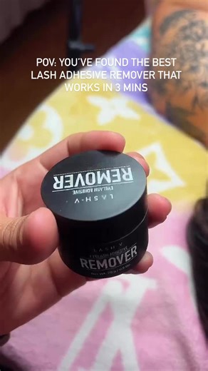 Lashes taking forever to remove? not anymore... or lash remover helps breakdown even stubborn glue so that it melts away, allowing old or stubborn lashes to be removed effortlessly without damaging your clients natural lashes in the process! Are your client's lashes more loyal than your ex, refusing to let go? Well, fret no more! Our lash remover is like a professional breakup coach... it weakens even the most stubborn glue, making it surrender and peel away! Now you can smoothly break up with o