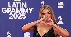 El emotivo discurso de Karol G en los Latin Grammy tras llevarse el premio a ‘Canción del Año’: “Sentí que estaba perdiendo mi magia”