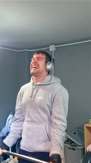 Strict 39KG / 86 LBS Barbell Curl Set #bodybuilding #pullday #bicepcurls