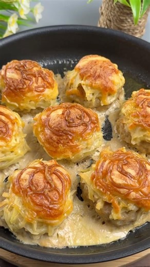 CHEESY MEAT & POTATO BAKE THAT'S ACTUALLY EASY 🧀