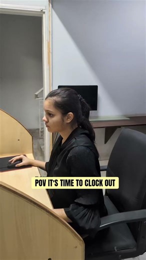POV it's time to clock out 😂🕺🏾 #officehumor #relatablecontent #funny #ytshorts