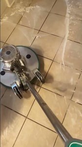 The ultimate tile cleaning with a large buffer