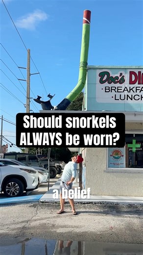 Should snorkels be worn while diving at all times? 🤿🤷‍♂️🤷‍♀️ #scubadiving #snorkels #divesafety