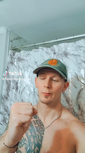 goNna SnaP my bAcK bro🥴 #GetCrackin #fyp