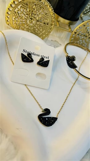 Bisma’s Collection Premium Quality Stainless Steel 18K Gold plated Jewerly. - 100% Anti‑tarnish Material. - Smooth excellent finish. - Pure Stainless Steel 316L. - Colour Guarantee. - water proof Jewellery. Visit WhatsApp catalog for Prices (03162560427) Instagram : bismascollection.pk WhatsApp : 03162560427 TikTok : bismas.collection06 #bismascollection #jewerlylover #stainlesssteeljewerly #trendyjewerly