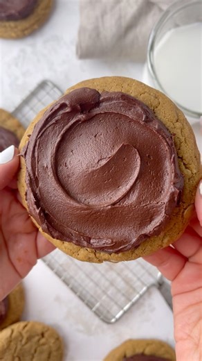 The best lunch lady peanut butter bar cookies! | Lifestyle of a foodie