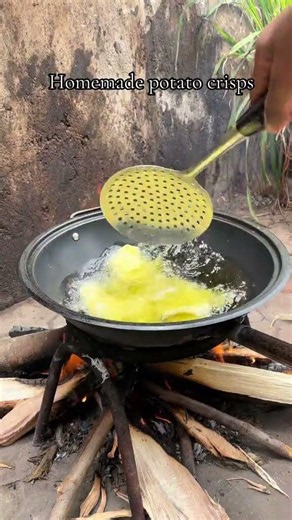 Simple way to make Home made crisps #chef #chefsteps #chefsnextdoor #cooking #chefselection #food
