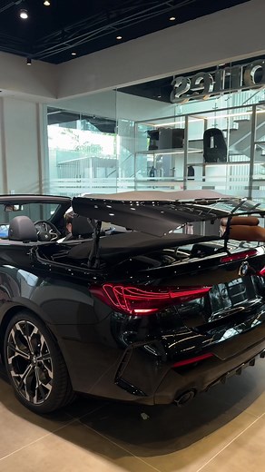 Explore the Elegance of the BMW 430i Convertible