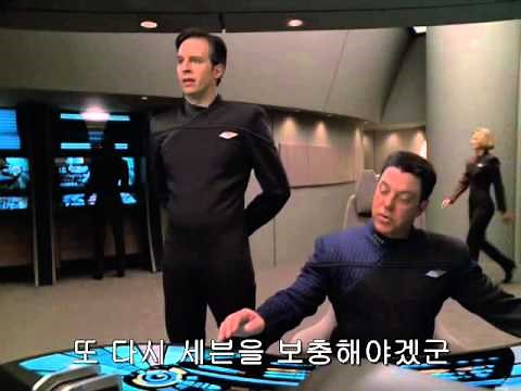 Star Trek VOY 5x24 Relativity - Timeship Scene.