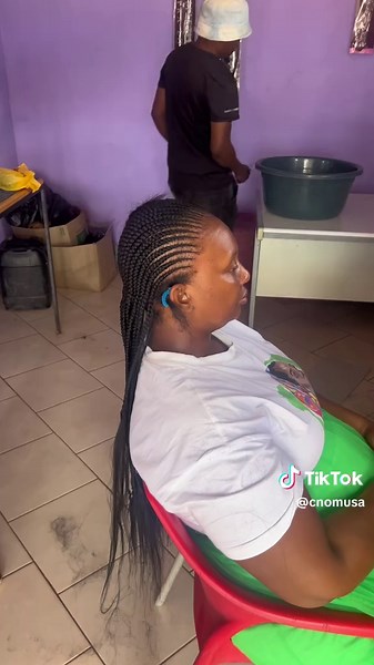 Simple Straight Back Hairstyles for Everyday Wear