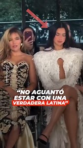 2.7M views · 31K reactions | Dua Lipa siempre se sintió muy latina hasta haciendo sus shows en español, pero cuando conoció a Karol G descubrió lo que es el verdadero sabor latino, y no pudo ocultar lo intimidada que se sintió | íconos | Facebook
