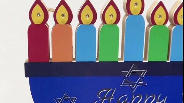 [ Lighted ] Hanukkah Lights Menorah Battery Operated Wooden Happy Hanukkah Door Sign Wreath Blue Lights Star of David for Chanukah Front Door Wall Windows Hanukkah Decorations Jewish Holiday Gifts