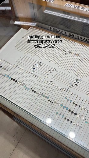 it was only €55 in mykonos!! 📍 the corner jeweley market