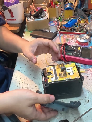 Hướng Dẫn Kích Pin Free P2: Tháo Pin Và Cái Kết