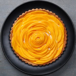 55K views · 303 reactions | This mango tart is just gorgeous!! 省 | Tasty UK | Facebook