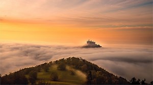 Hechingen: Die Burg Hohenzollern im romantischen Abendlicht