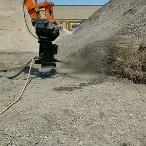 This is how CMP spreds shotcrete! 360 degree rotation with an osolating nozzle 💪 #cmpattachments #cmp #shotcrete #equipment #backhoe #cmpstrong #excavator #concrete #rotator #worksmarter #construction #dirtwork #foundation #madeinamerica #merica | CMP Attachments