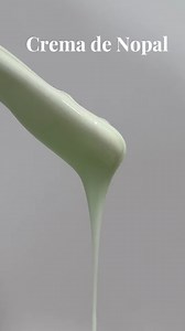🌵✨ Hidratación natural y sustentable ✨🌿 Descubre nuestra Crema de Nopal, tu aliada perfecta para iniciar tu rutina de skincare. Enriquecida con los beneficios del nopal, hidrata profundamente, combate la resequedad y deja tu piel suave y luminosa desde el primer uso. ♻️ Lo mejor: Su envase refill eco-friendly cuida el planeta mientras tú cuidas tu piel. 🌍💚 💧 ¡Tu rutina comienza aquí! Da el primer paso hacia una piel radiante y un estilo de vida más consciente. 🌿✨ 👉 Haz clic ahora y lléval