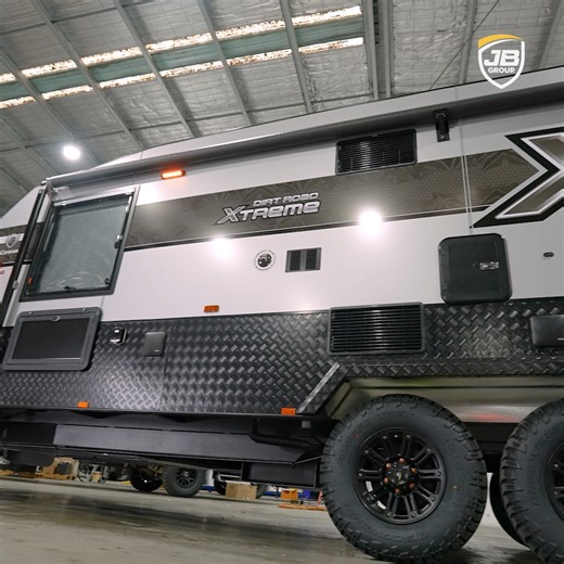 Adventure starts where the road ends — and the JB Caravans Dirt Roader Xtreme is built to take you there. Tough enough for Aussie tracks, yet packed with comfort for the ultimate escape. Let Warren & Jacque take you through the 2025 DRX. Highlights include: • Supagal chassis with AL-KO 3.7T Enduro Cross-Country suspension • 4 kW EcoFlow battery system with 2600 W inverter & 400 W solar input • 16" all-terrain tyres with Cruisemaster DO35 coupling • Spacious centre bathroom layout • CNC furniture