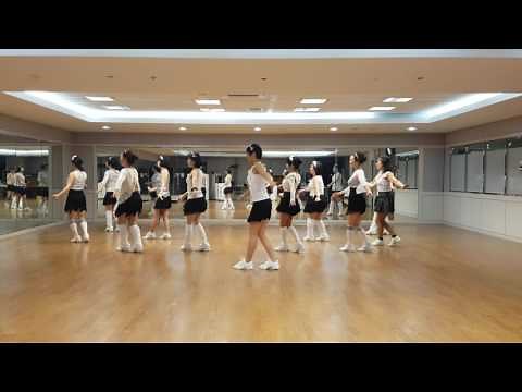 Bailamos Line Dance (Easy Intermediate Level)