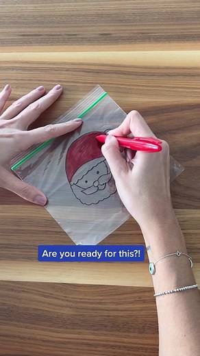 Wow your kids with this super cool science experiment 🎅🏻 #scienceforkids #sciencefun #learnontiktok #momtips #kinder #science #scienceismagic