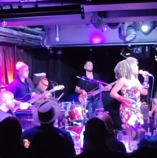 Pat Williams on drums with Sy Smith at Pizza Express, Holborn. March/2025