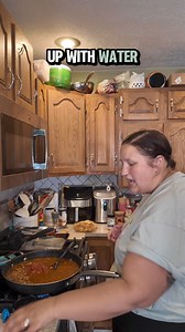 2.3M views · 91K reactions | #AggressiveTutorials #AggressiveTutorialLady #AggressiveCookingShow #AggressiveCookingTutorials #Aggrecipes #tacoskilletmeal #onepanmeal #groundbeefrecipe #kidfriendlymeal #tacoricearoni | Applesauceandadhd | Facebook