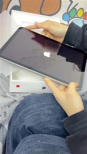 Apple iPad (11th Gen) Liquid Retina display