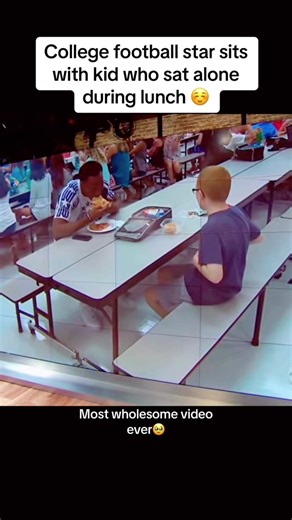 Travis Rudolph makes this kids year ☺️#wholesome #travisrudolph #kind #football