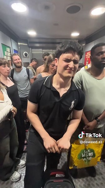 Fart Prank in Public: Hilarious Reactions Caught on Camera