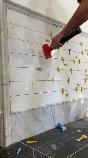 If you’re tiling without leveling spacers… don’t