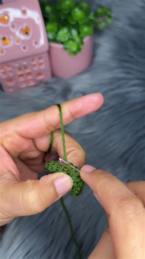 Quick inspo for this cute sprout hairclip 🌱 #crochet #crochetideas #handmade #sanzeecreation