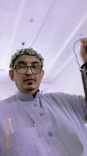 Exploring Antique Oil Lamps: Features and Uses