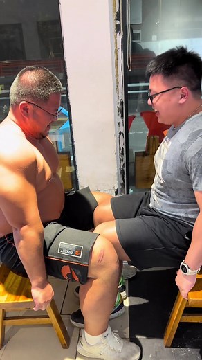 Arm & Leg Wrestling Fun Challenge for Muscle Lovers