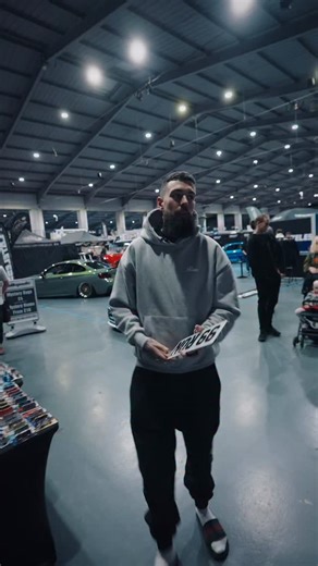 24K views · 126 reactions | SAY HELLO TO PLATELESS  THE NEWER , BIGGER , BETTER , MORE MAGNETIC THAN EVER BEFORE | Robert Kelly | Facebook