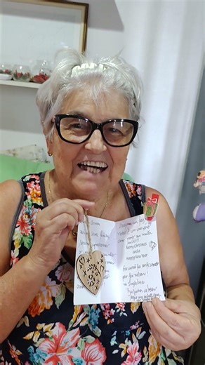 uma cartinha que ganhei da amiga Renata, logo faremos algumas para enviar .