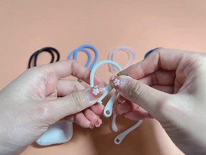 Watch how to use ear hook on Amazon Live