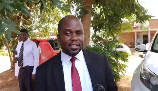 #Times360Malawi High Court Judge Mzonde Mvula has adjourned to Wednesday next week the bail application in the attempted murder case involving MCP Secretary General Richard Chimwendo Banda and Alfred Dala Kadula. This comes as the state told the court that they were not ready with a response on the application. The state lawyers have asked the court to postpone the bail hearing until Tuesday next week. Before the commencement of the case, Judge Mzonde Mvula explained why the case failed to start