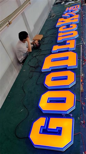 XD optics on Instagram: "Unique design, bright luminous characters, make your brand by going up one flight of stairs! #signagedesign #signage #ledneon #ledlight #signature #lightbox #ledsign #neonlight #diyideas #signshop #signmaking #lamplight #lampmanufacturer #ledlightstrip #logodesign #signageinstall #signagemarking #signagedesign #LED #fp #Technology #renovation #company #shop #sourcefactory"