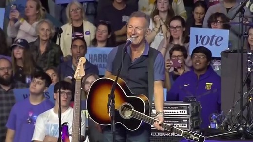 Bruce Springsteen’s nine-word takedown of Donald Trump at Kamala Harris rally