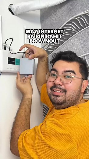 Brownout sa gitna ng meeting, class, o ML game? 😭 Save yourself the stress — use UPS for WiFi, ang backup power na siguradong hindi mapuputol ang internet mo kahit mawalan ng ilaw. 💪 🔋 Benefits: ✅ Provides instant power backup for your WiFi router ✅ Up to 6–8 hours of continuous internet ✅ Plug & play — super easy to use ✅ Compact, safe, and portable ✅ Works with most routers, modems, and CCTV Stay online, stay productive, and stay connected — power or no power! 🌐 👉 Order now: jumpstarthero