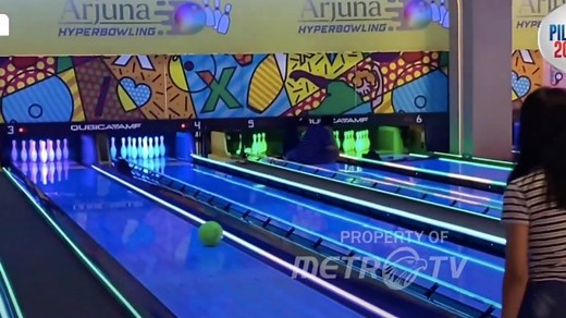 Bermain Boling Interaktif di Arjuna Hyperbowling